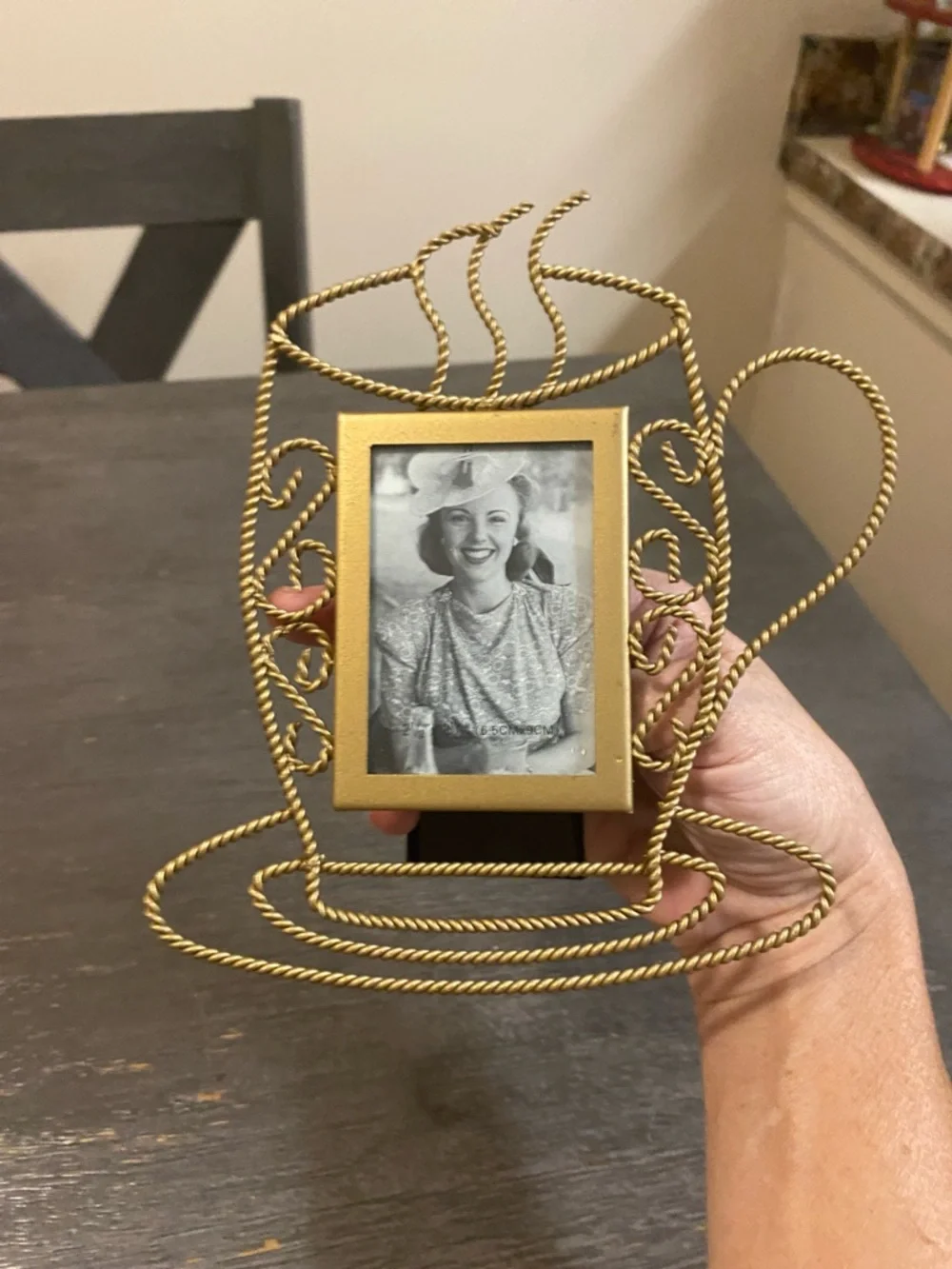 Gold Wire Teacup Photo Frame - Home Accents